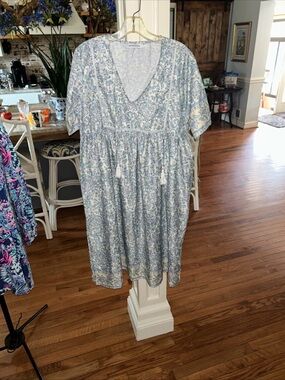 MISSLOOK Light Blue and White Floral Midi Dress with Cream Trim